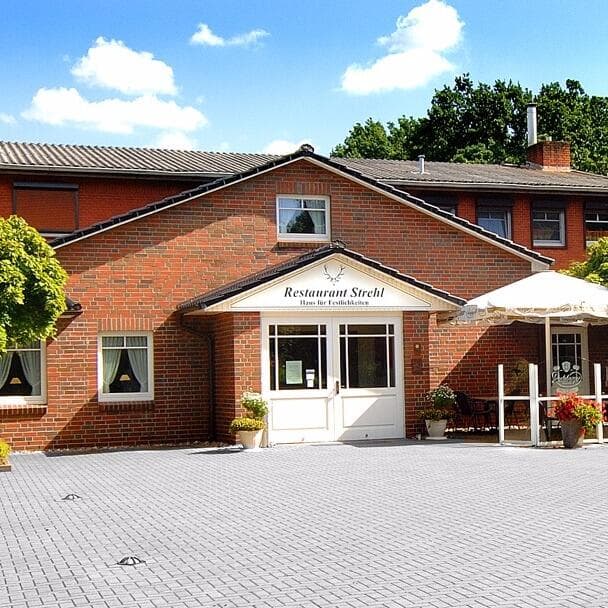 Eingang des Restaurant Strehl in Ahrensburg